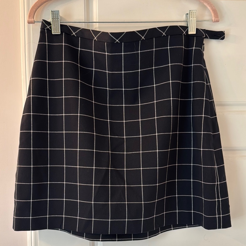 Navy Checkered Skirt Banana Republic size 8